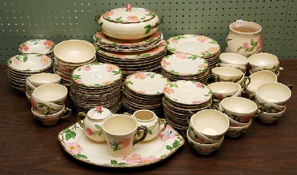 Franciscan dinner ware "Desert Rose" incl; 1 plat: Franciscan dinner ware "Desert Rose" incl; 1 platter (14 1/4") 1 tall vase holder, 2 oatmeal bowls, 1 covered casserole, 12 plates (7 3/4") 21 saucers, 29 tea cups, 1 tall coffee cup, 13 dinner plates