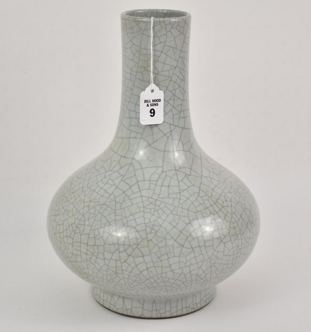 CHINESE GE WARE PORCELAIN VASE.  Condition: no cracks (1 of 6)
