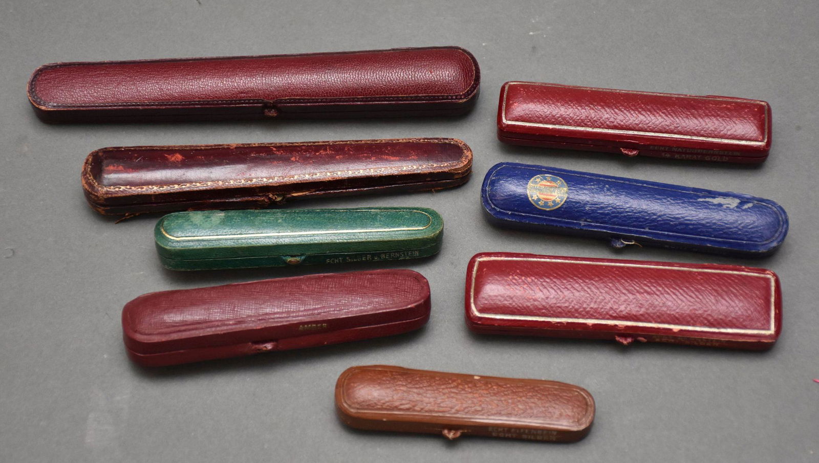 Lot of 8 Assorted Vintage Cigarette Holders in Cases (1 of 6)