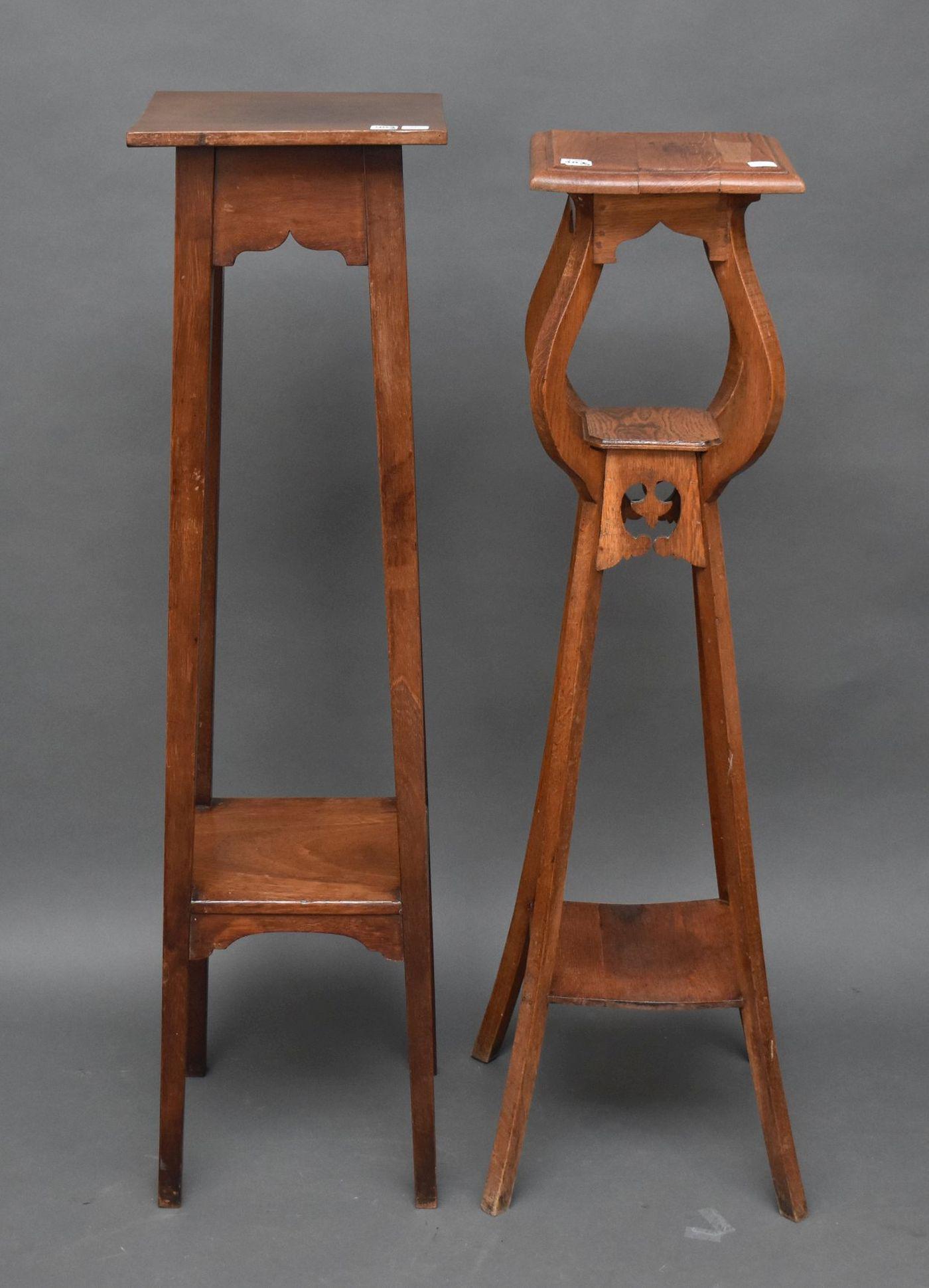 2 AMERICAN PLANT STANDS. OAK PLANT STAND CIRCA 1900 (1 of 5)