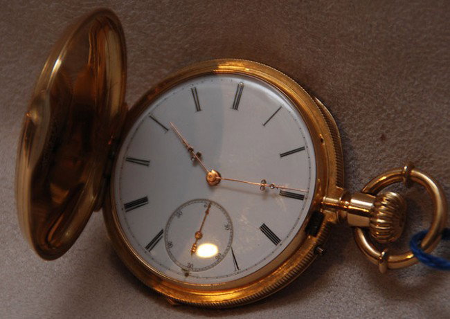Pocket watch, 18kt gold, French, 18th/19thc., mar: Pocket watch, 18kt gold, French, 18th/19thc., marked Geneva -R.Lanier, self winder, appears to working