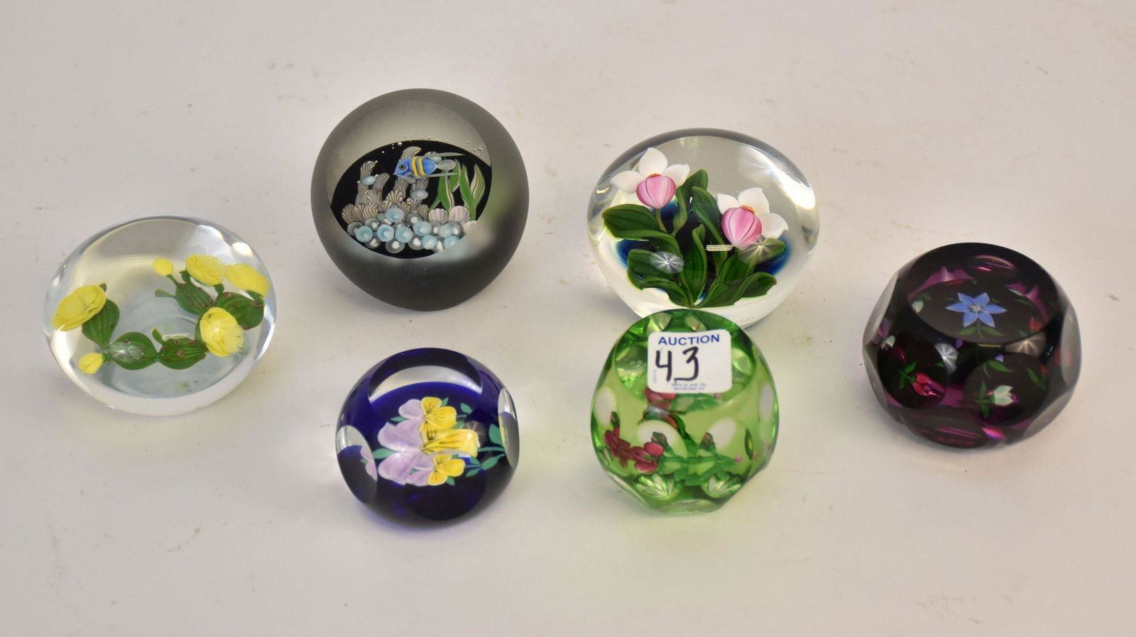 Paperweight Lot, incl;  Perthshire Red, Gordon Smith Lady Slipper, Paul Stankard Prickley Pear (1 of 9)