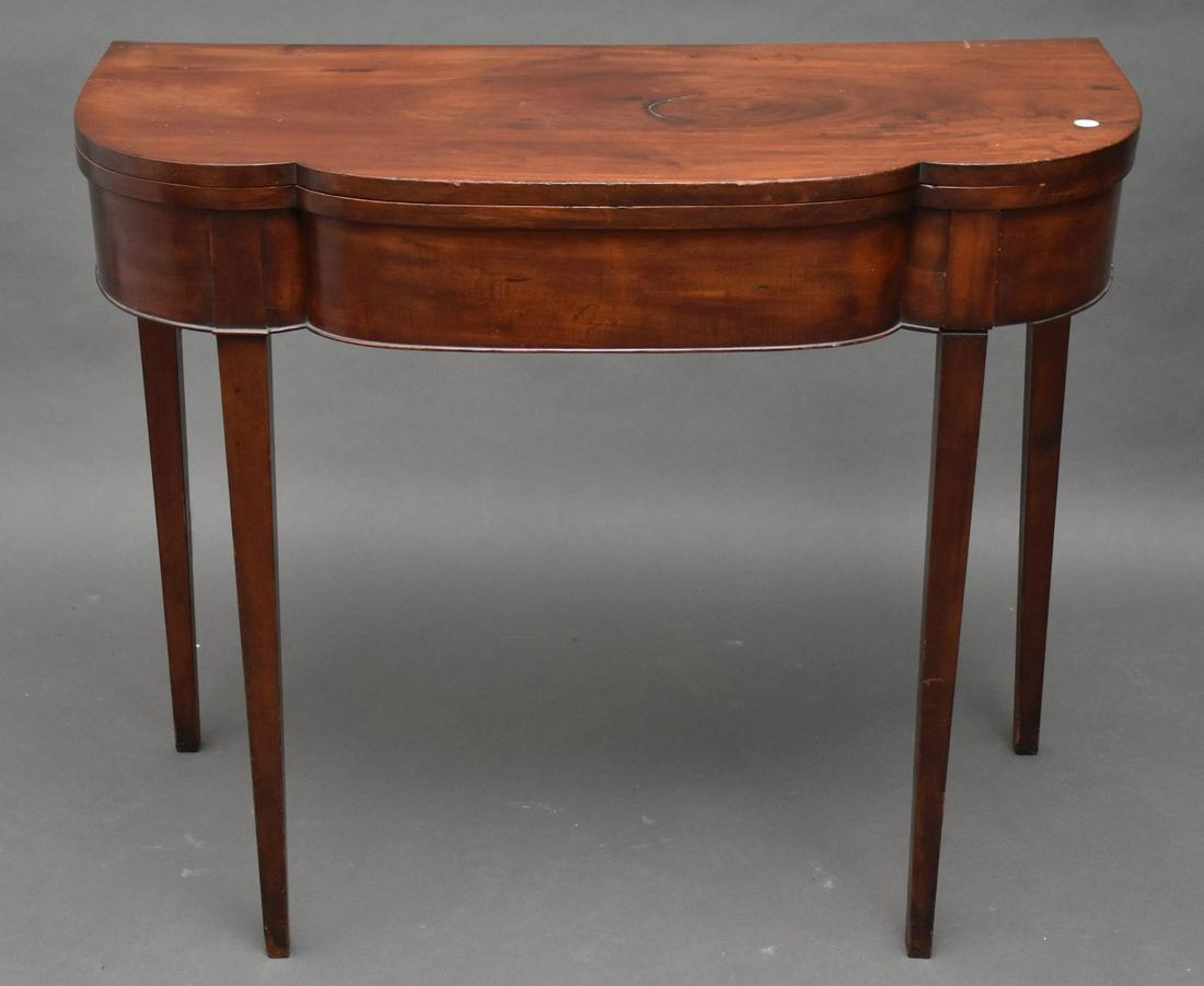 Mahogany Gate Leg Federal Style Bow Front-Form Card Table - 19th Century. With serpentine front and (1 of 6)