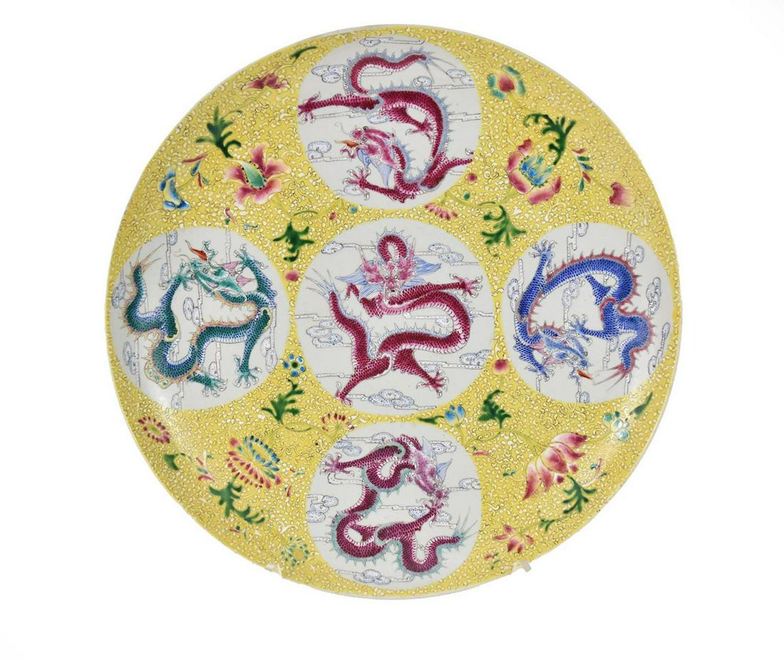 Chinese Famille Jaune Porcelain Charger with Dragons - A large porcelain charger with enamel (1 of 9)
