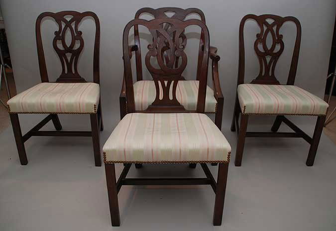 Mahogany custom made Chippendale style set of 8 c: Mahogany custom made Chippendale style set of 8 chairs, 2 arm chairs and 6 side chairs, vintage, 27"h x 22"w