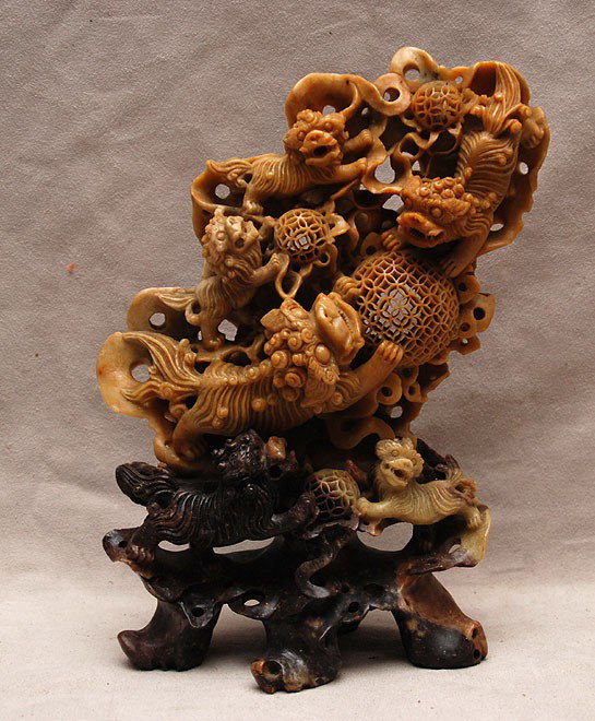 2 soapstone Chinese carvings, both approx, 9"h x 6": 2 soapstone Chinese carvings, both approx, 9"h x 6"w