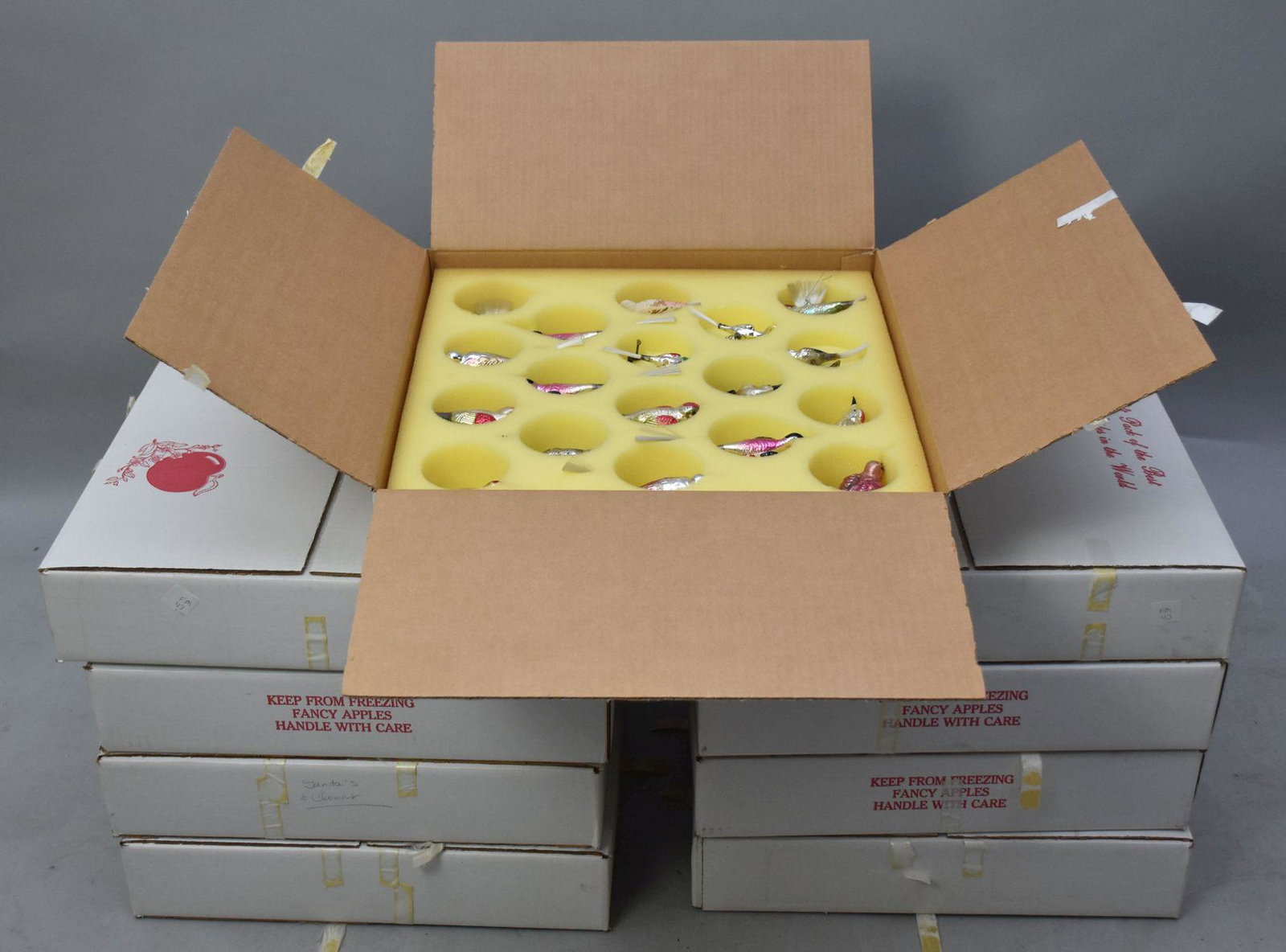 9 Boxes Vintage & Newer Christmas Ornaments (1 of 20)