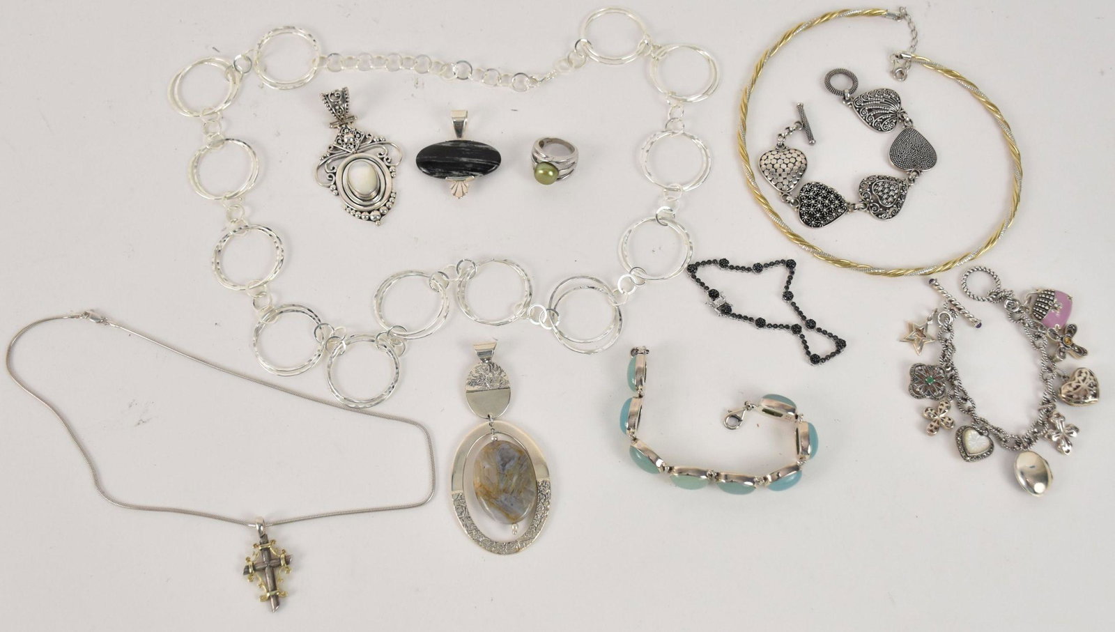 Sterling Silver Jewelry Lot. 3 Necklace, 4 bracelets, 3 Pendants and 1 Ring. All wearable good (1 of 6)