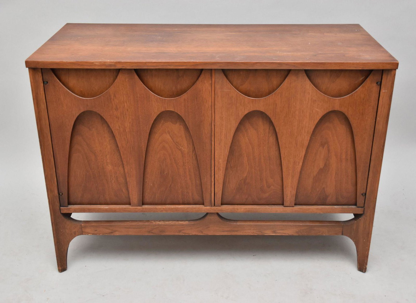 Broyhill Brasilia Credenza - Mid-Century Modern Danish Style Cabinet (1 of 6)