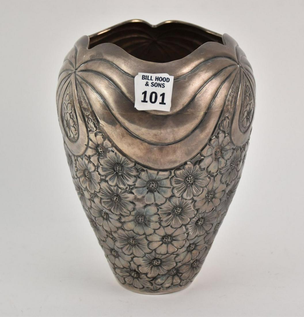 900 Silver Vase Floral Motif. 8.25" x 5.5" 18 ozts (1 of 4)