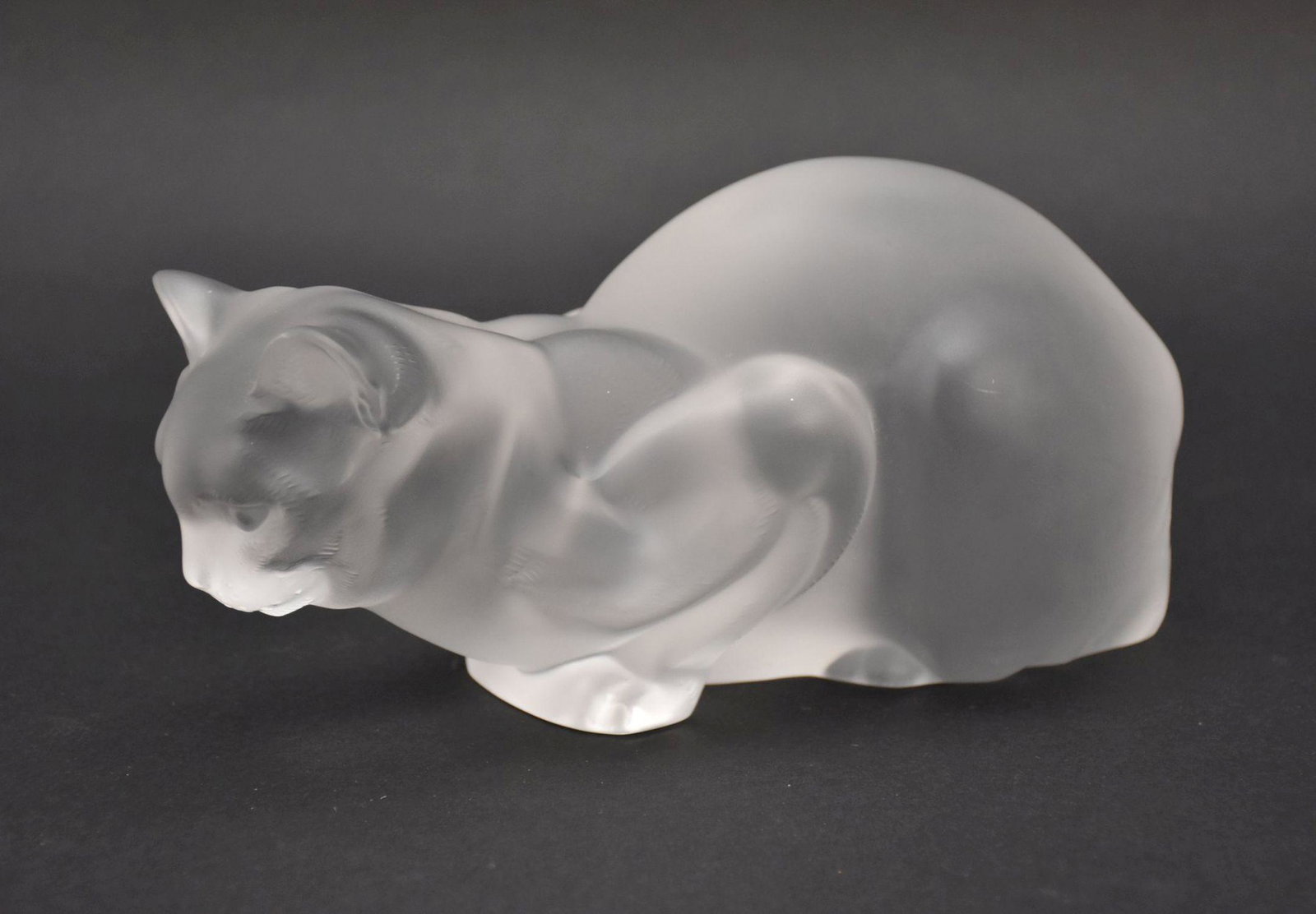 Lalique Frosted Crystal Crouching Cat Figure. Size 9" x 4" in excellent condition (1 of 5)