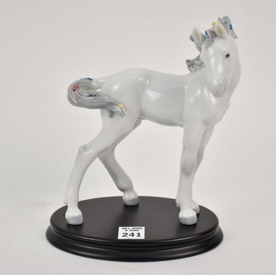 Lladro Figurine RARELLADRO 6827 CHINESE ZODIAC COLLECTION THE HORSE EL CABALLO FIGURINE - (1 of 6)