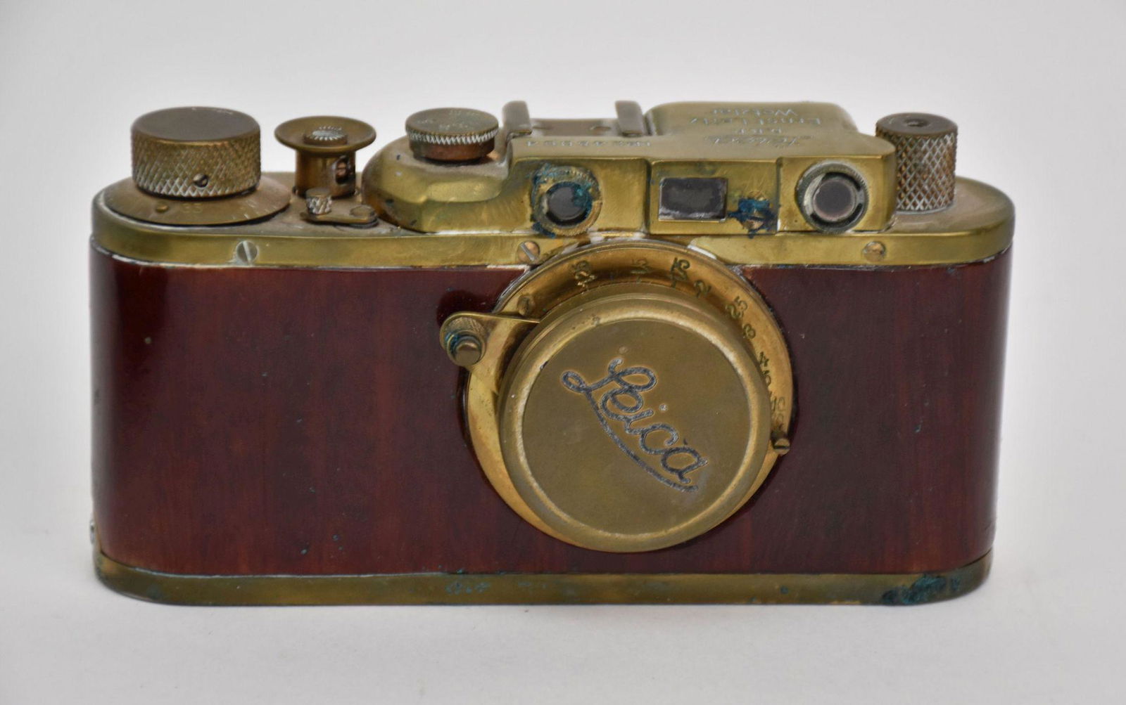 Leica Original Vintage Wood Bodied Camera.  D. R. P. Ernest Leitz Wetzlar Film Camera. 50mm f/3.5 (1 of 9)