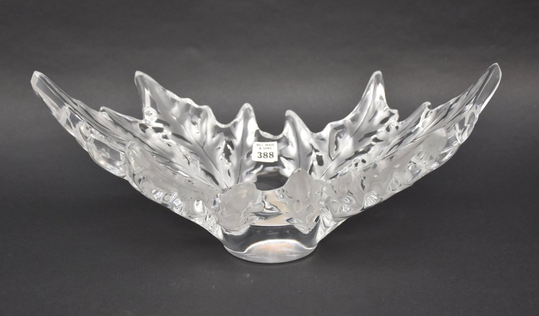LALIQUE â€œChamps- Elysees Grand” Frosted and Clear Glass Leaf-Form Footed Dish (1 of 7)