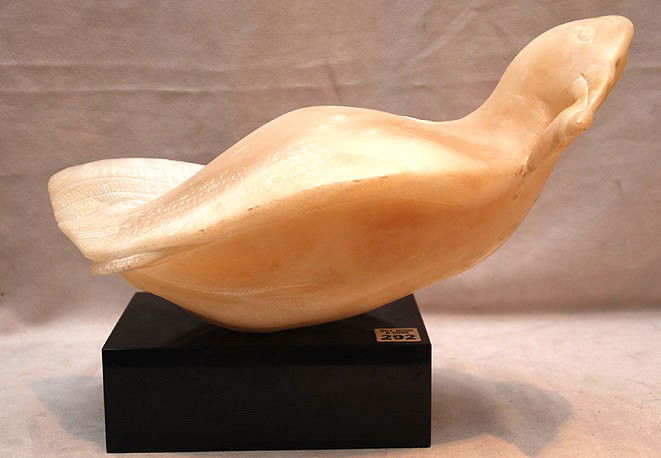 Robert Laurent (AMERICAN, 1890-1970) Alabaster bir: Robert Laurent (AMERICAN, 1890-1970) Alabaster bird sculpture, 14"long on black marble base