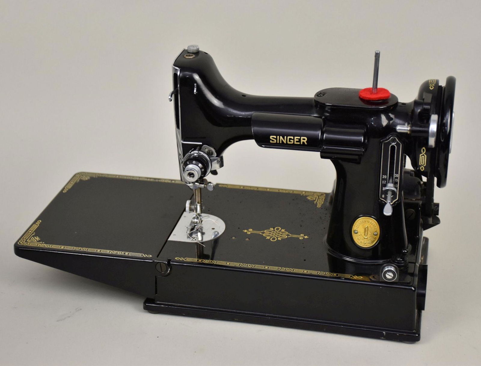 Antique Singer "Featherweight" Sewing Machine in Original Case, Some Accessories (1 of 12)