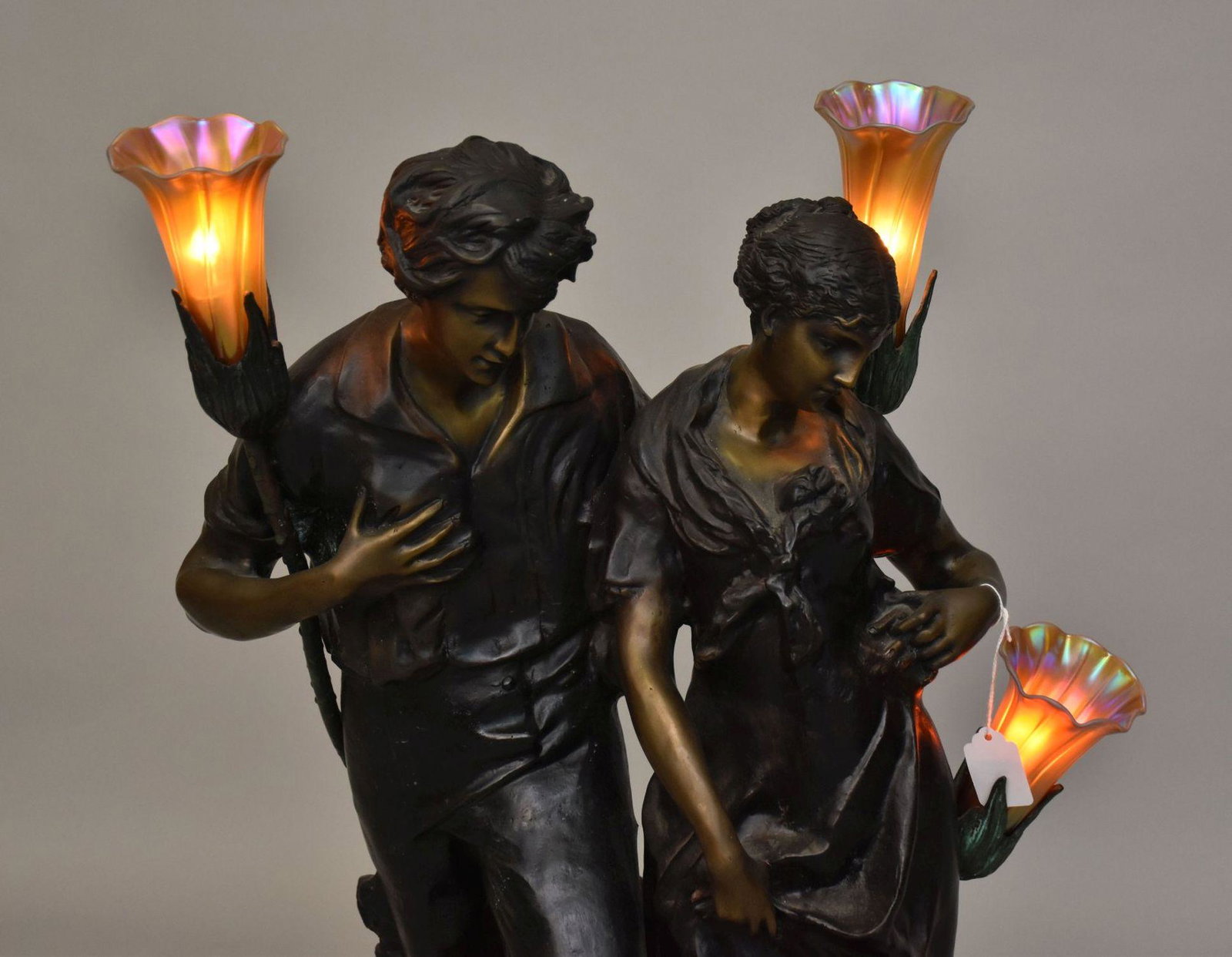 Bronze Sculpture Young Couple Art Nouveau Style Lamp, After Luca Madrassi (French) with iridescent (1 of 10)