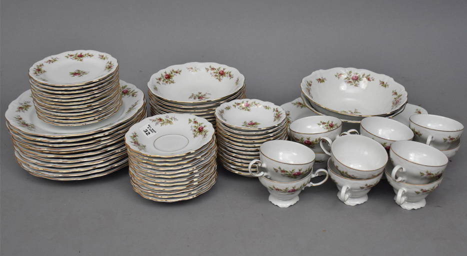 Johann Haviland, Bavaria China, Incl; 11 Dinner Plates, 12 Soups, 12 B