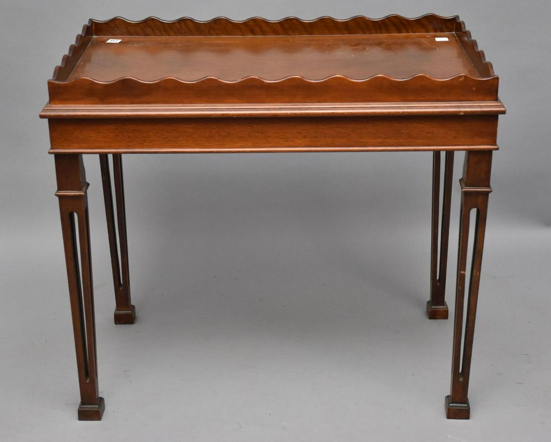 Mahogany Occasional Tea Table with Scalloped Rim on Tapered Legs, 27"h x 32"w x 20"d: Mahogany Occasional Tea Table with Scalloped Rim on Tapered Legs, 27"h x 32"w x 20"d