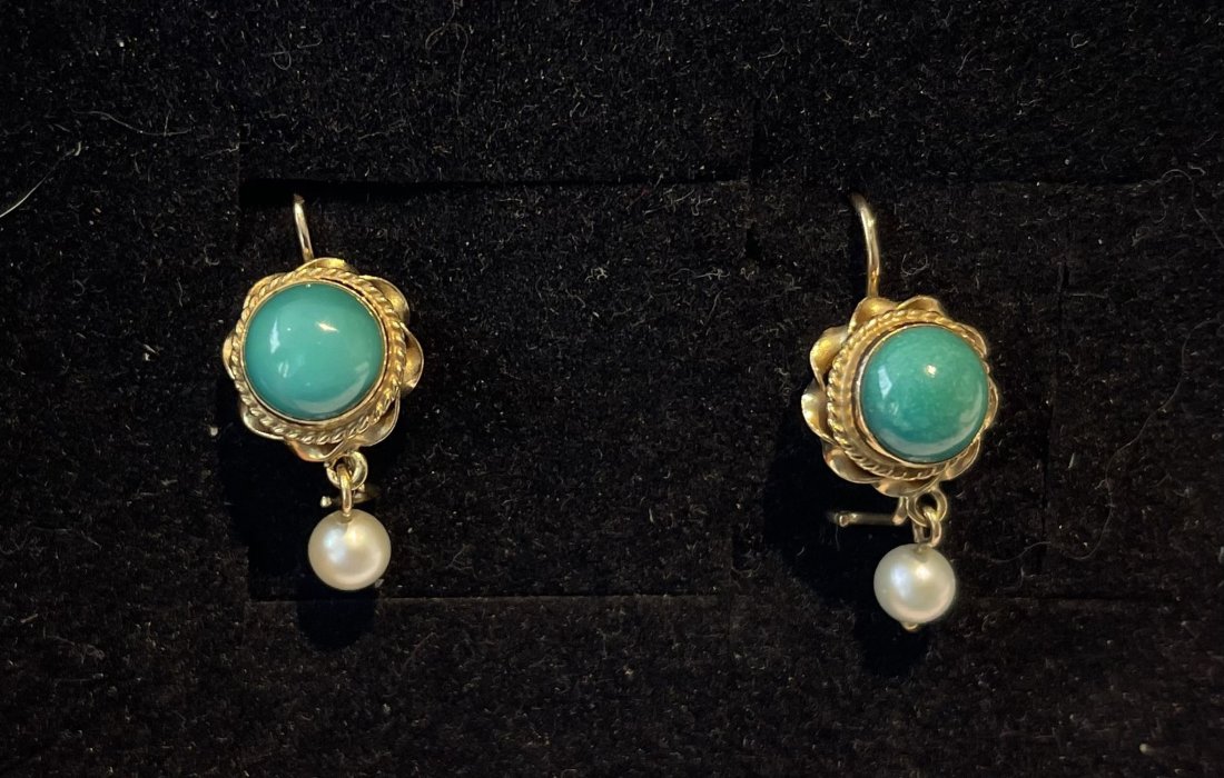 Fine pair of French 14kt YG jade & pearls Restoration period earrings (1 of 3)
