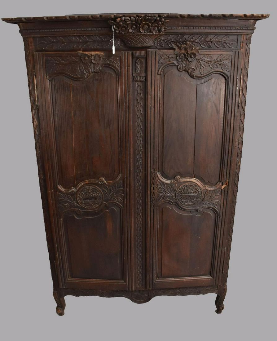 18th c. Country French Oak Armoire, Carved Fruit Basket at Crest Above 2 Carved Doors, Interior (1 of 11)