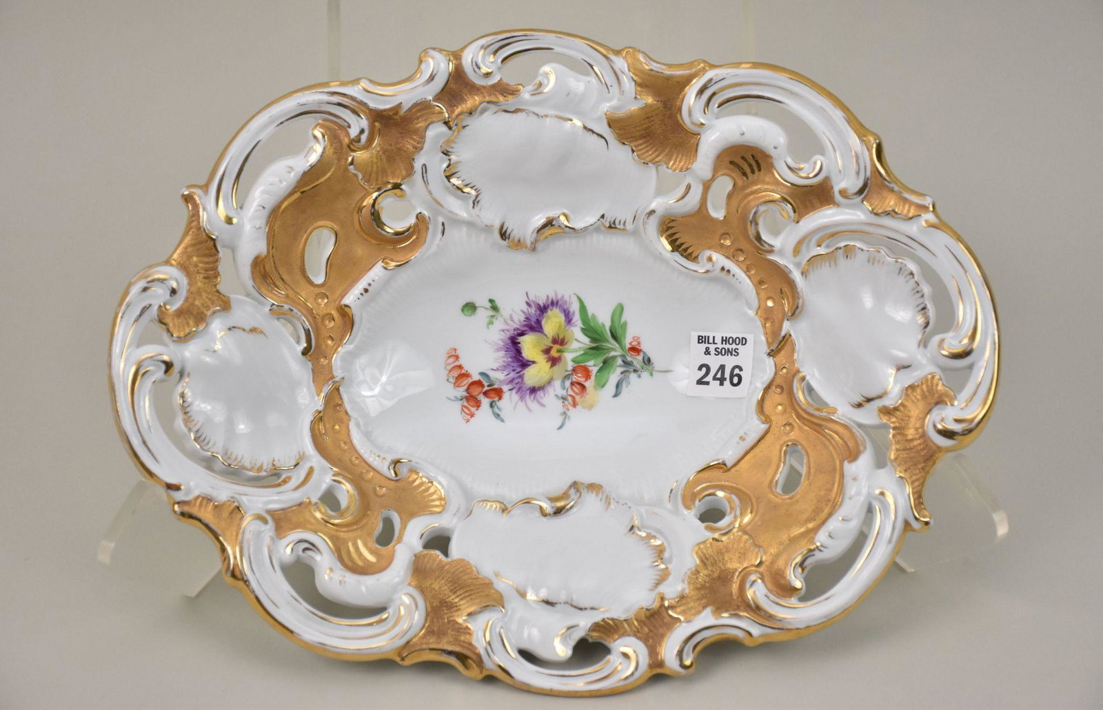 Meissen Reticulated Bowl, Gilt Accents with Floral Center, 2 5/8"h x 12 3/4"w: Meissen Reticulated Bowl, Gilt Accents with Floral Center, 2 5/8"h x 12 3/4"w