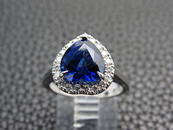 18K White Gold, Diamond and Sapphire Heart Shaped Ring With GIA . Size 6.5 wt 5.3 grams Sapphire