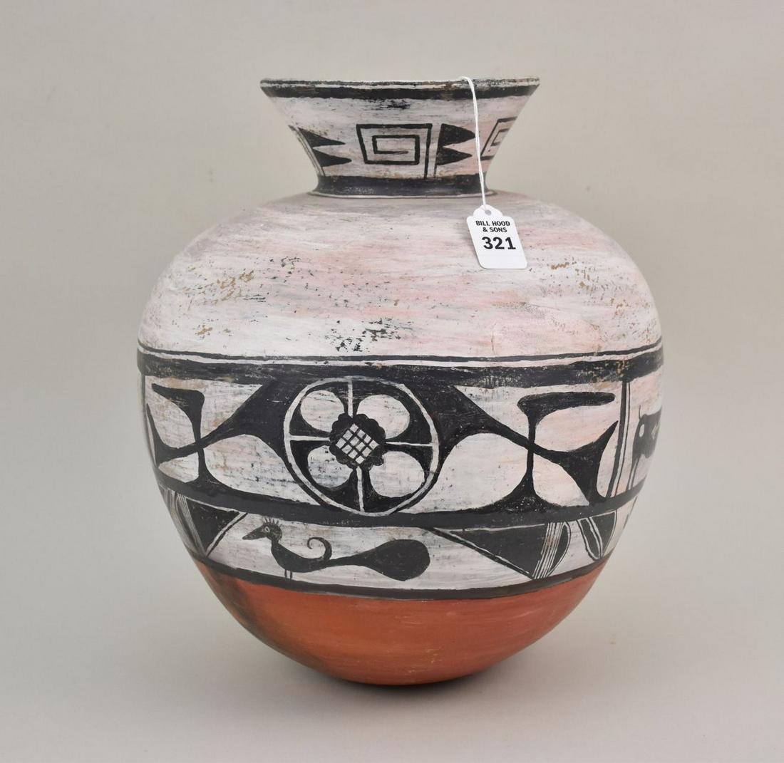 Antique American Indian Acoma Pueblo Pottery Jar - c. late 19th - early 20th century. A large (1 of 7)