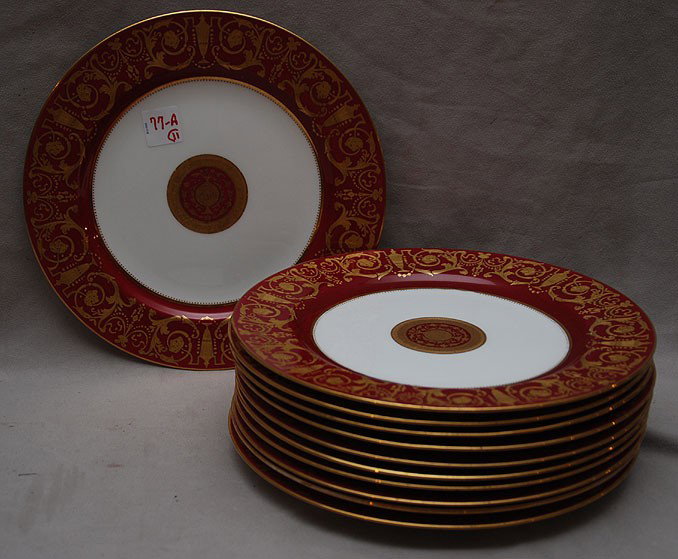 11 Minton plates, claret border and gilded accents: 11 Minton plates, claret border and gilded accents, 10"dia