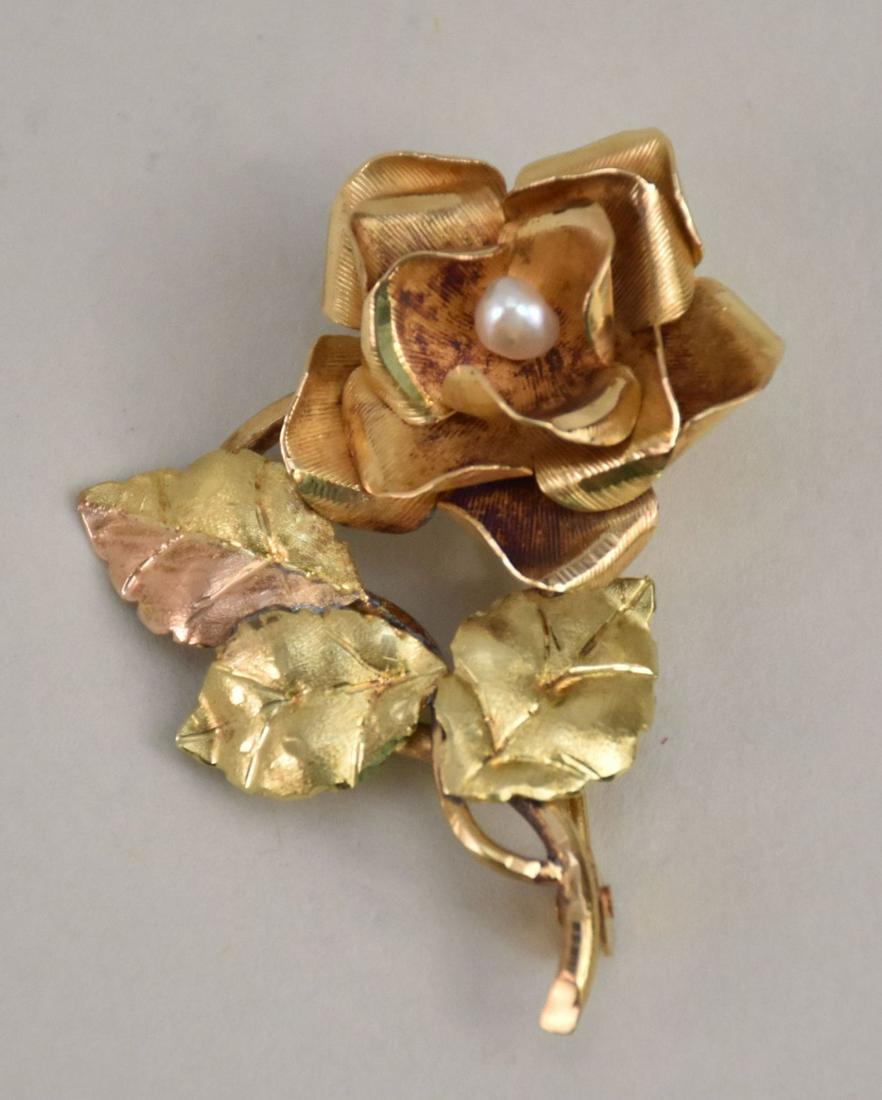 18K Yellow & Rose Gold Brooch. Weight 8.5 grams Size 1 5/8" x 1": 18K Yellow & Rose Gold Brooch. Weight 8.5 grams Size 1 5/8" x 1"