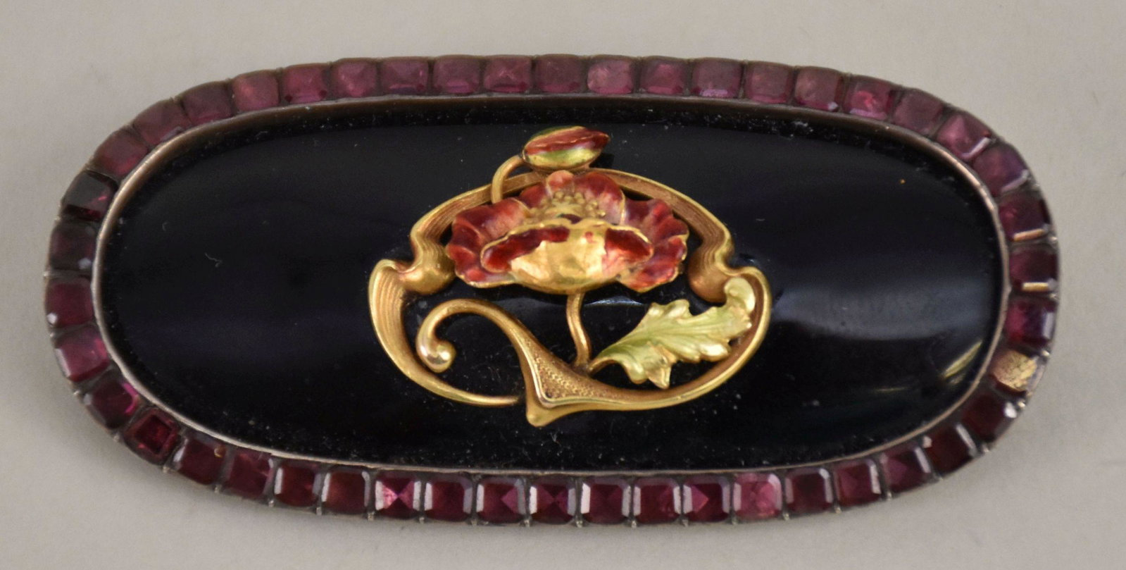 Sterling Silver & 14K Gold Onyx Brooch. Size 2 1/8" x 1" weight 17 grams: Sterling Silver & 14K Gold Onyx Brooch. Size 2 1/8" x 1" weight 17 grams