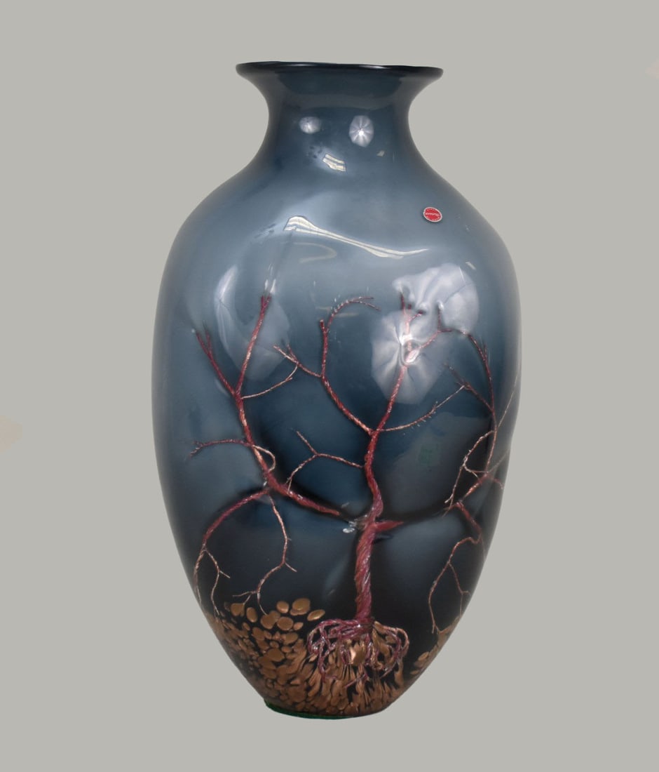 Tall Italian Murano Art Glass Vase w/ Twisted Wire Tree - A large Murano glass vase embedded with (1 of 7)