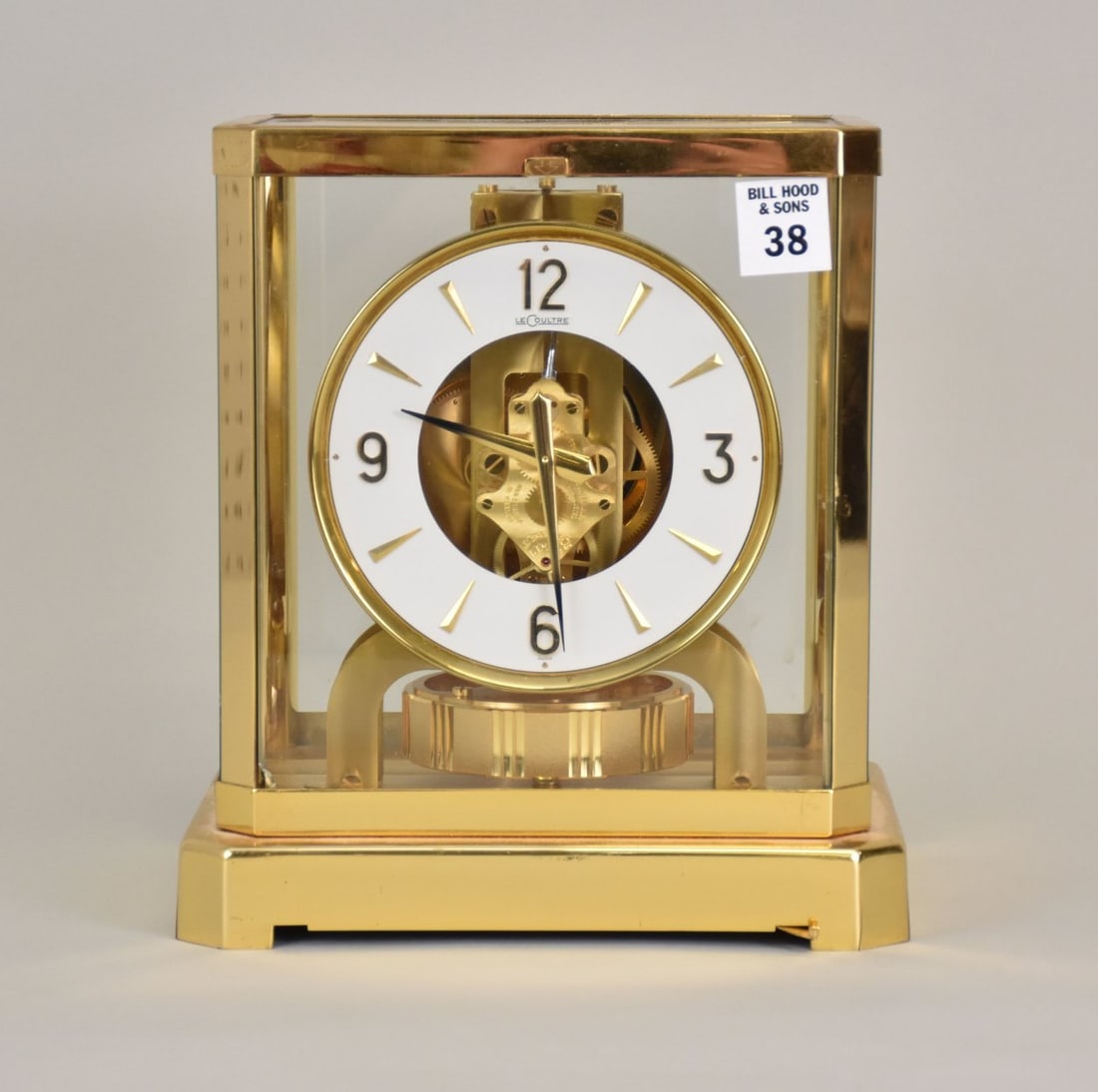 Jaeger-LeCoultre Atmos Atmospheric Clock - Swiss made. 15 jewels. Brass and glass case with canted (1 of 9)