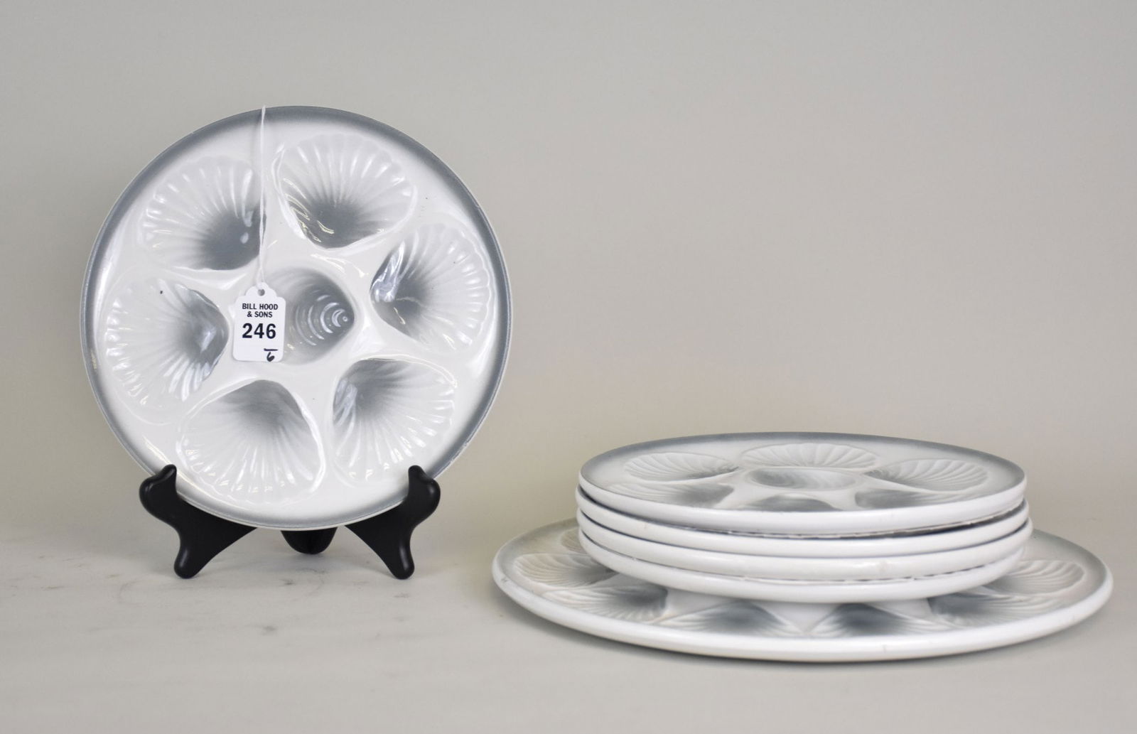 (6) French Orchies Pottery Oyster Plates & Serving Platter - French faience pottery, Orchies, Moulin (1 of 4)