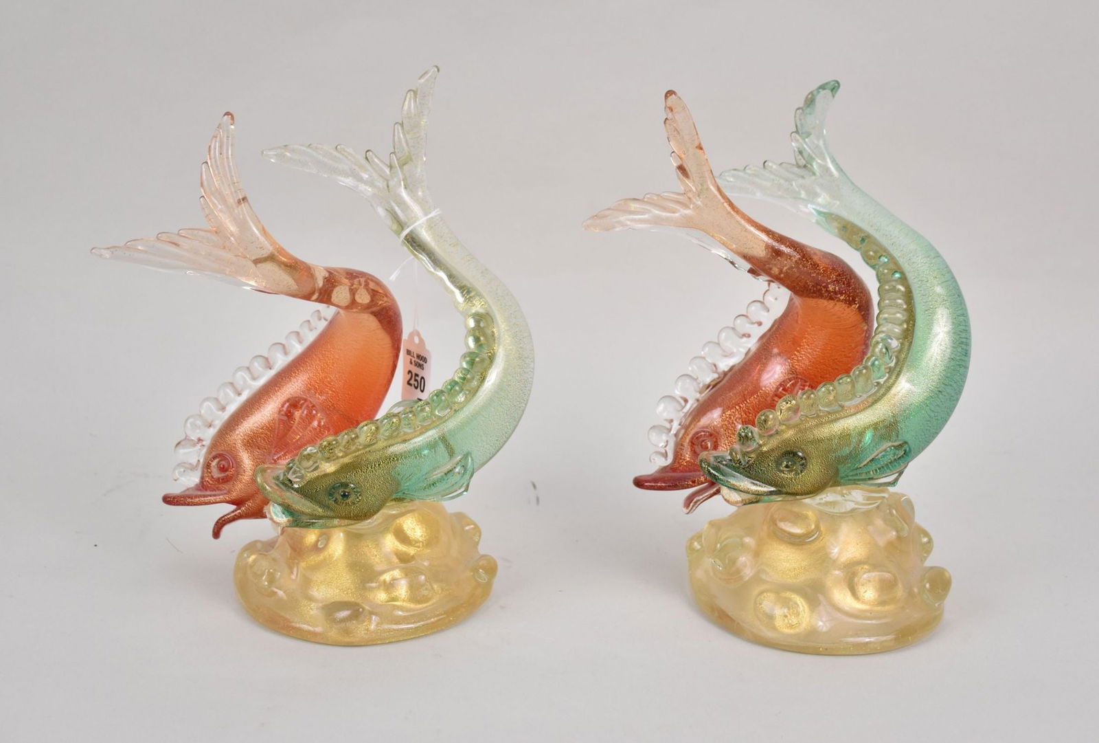 Pair of Italian Murano Glass Fish Sculptures - A pair of Murano glass sculptures depicting two fish (1 of 6)