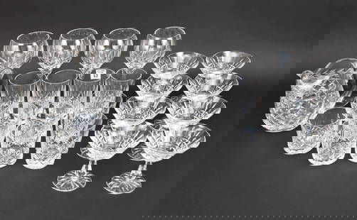 Waterford Crystal Glasses, 8 Martinis, 4 Wines, 11 Glasses (2 sizes) and Pitcher: Waterford Crystal Glasses, 8 Martinis, 4 Wines, 11 Glasses (2 sizes) and Pitcher