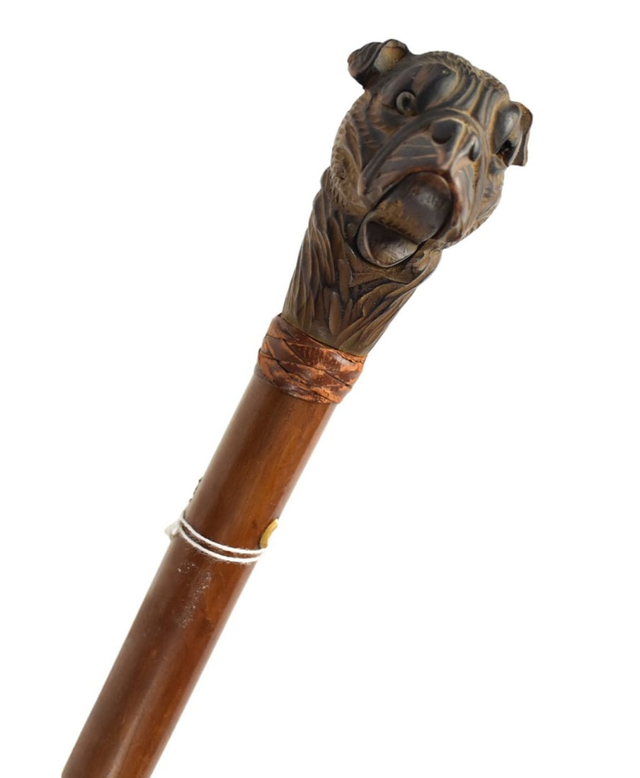 Antique Umbrella with a finely carved handle depicting a bull dog head with an articulated mouth. 34 (1 of 9)