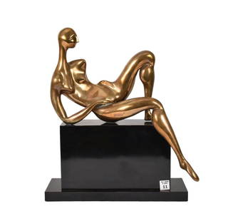 Modernist Reclining Nude Bronze Sculpture, Signed - A bronze sculpture of a reclining female nude: Modernist Reclining Nude Bronze Sculpture, Signed - A bronze sculpture of a reclining female nude figure, with a golden patination. Mounted on a black composite raised plinth. Signed "CS 80" on back o