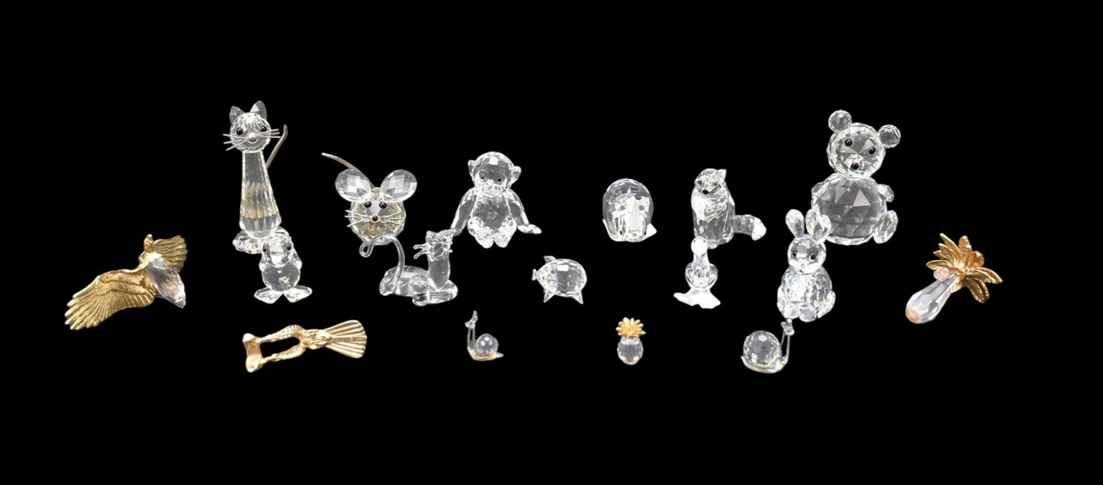 17 Assorted Small Swarovski Crystal Figures: 17 Assorted Small Swarovski Crystal Figures