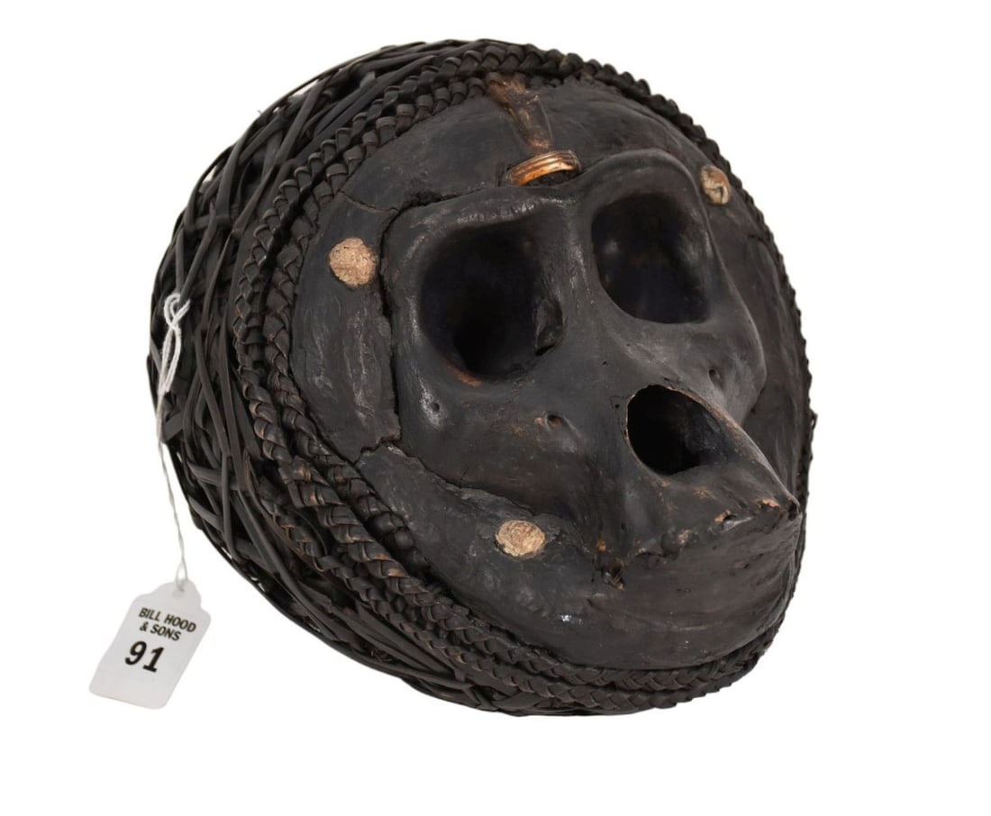 Vili / Yombe Nkisi Mbumba Fetish Power Object Medicine Skull, C. Mid 20th Century - Monkey skull (1 of 6)