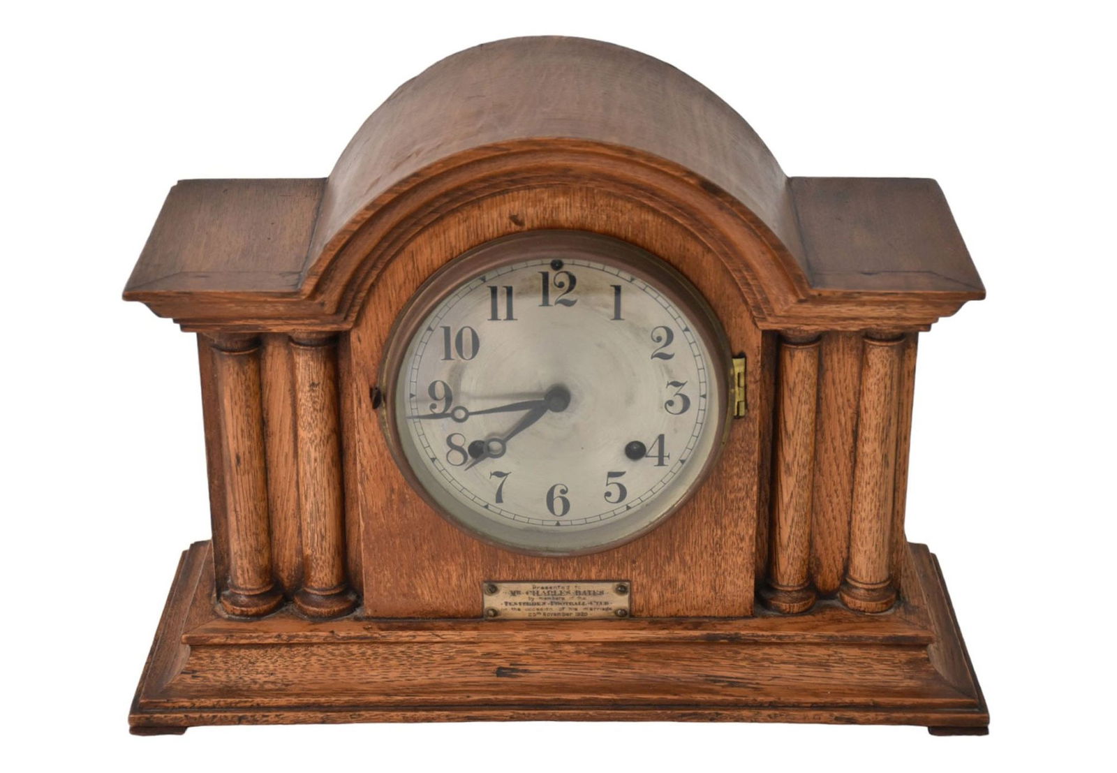 New Haven Oak Case Mantel Clock, C. 1920 - A New Haven Clock Co. mantel clock, oak case, works (1 of 5)