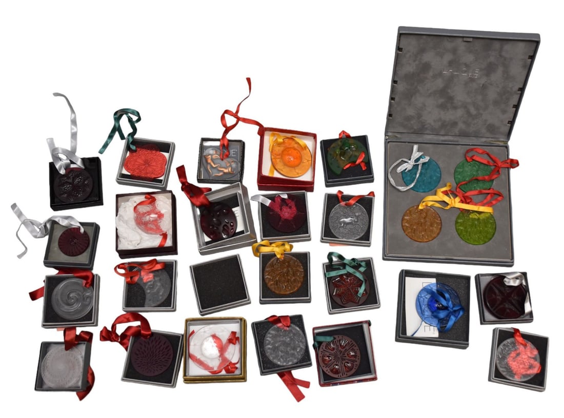 Lalique Lot of Approx. 27 Assorted Christmas Ornaments, 1989-2014 (1 of 14)