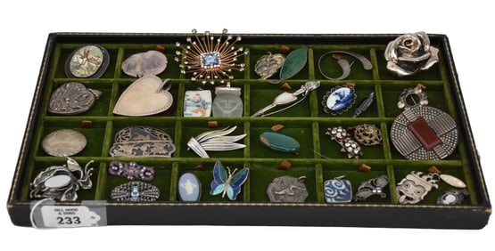 Vintage Sterling Silver Lot.  35 Pieces Pendants and Brooches. Total wt. 386 grams tray not