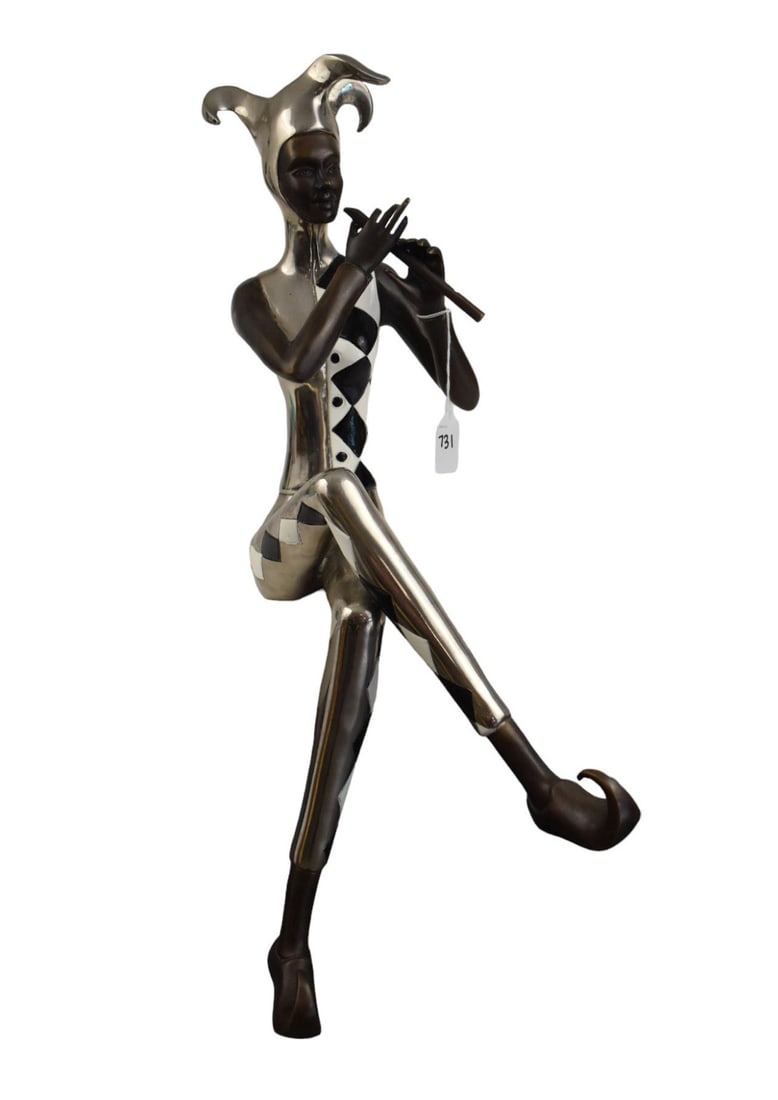 Liliana Mendez (Columbian, b. 1970) "Arlequin Flauta" Harlequin Bronze Sculpture - C. 21st Century.: Liliana Mendez (Columbian, b. 1970) "Arlequin Flauta" Harlequin Bronze Sculpture - C. 21st Century. A bronze sculpture of a female harlequin sitting cross-legged and playing the flute. From Columbian 