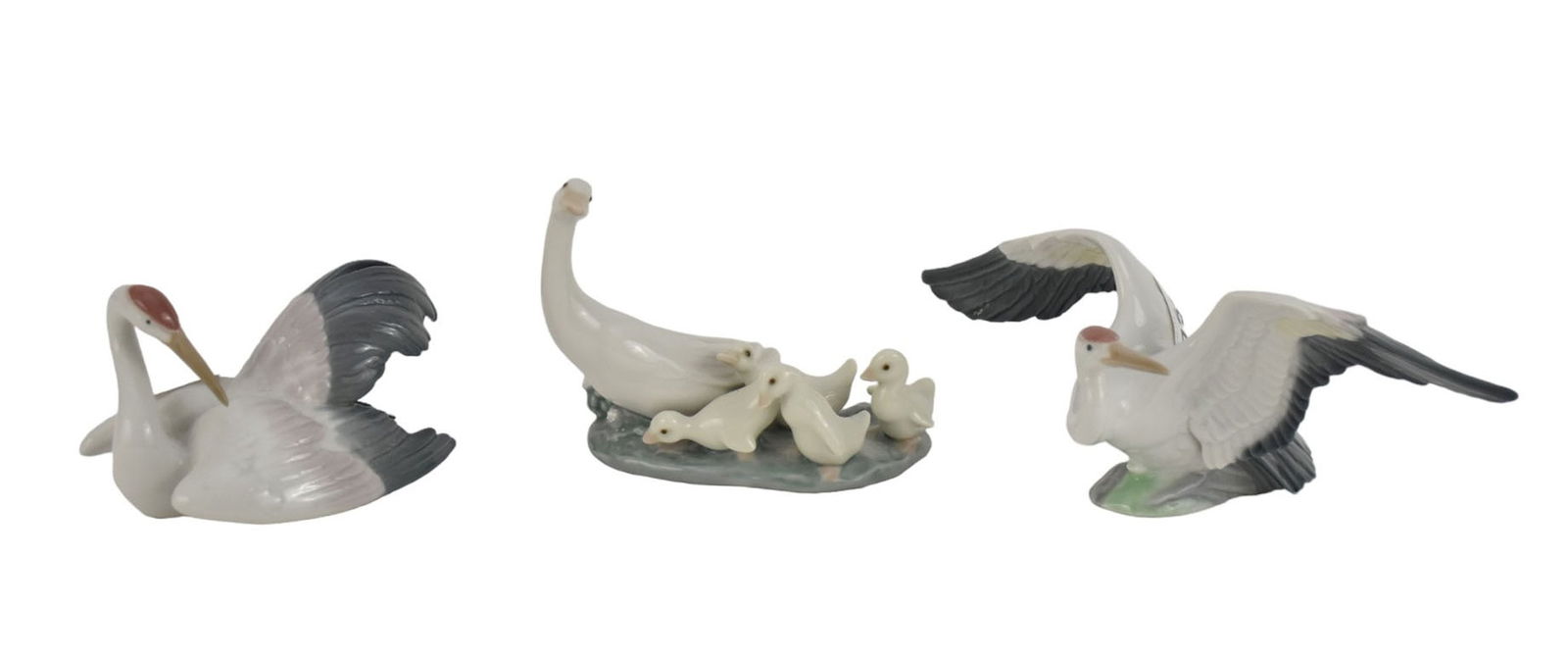 3 Lladro Porcelain Figures, Duck with Ducklings and 2 Swans - largest 3"h x 8"w (1 of 3)