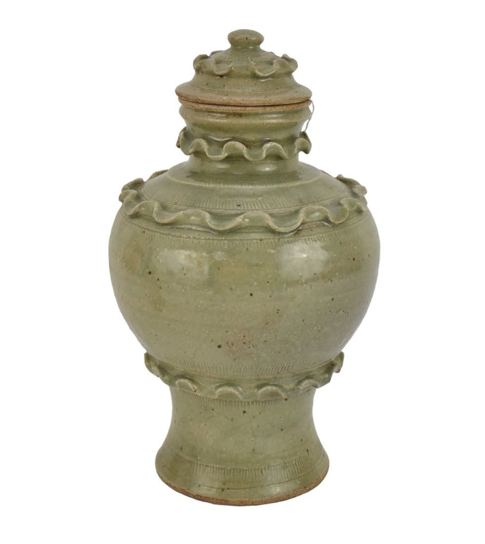 Celadon Glazed Pottery Temple Jar, Vietnam or Thailand - An earthenware pottery covered jar with a (1 of 8)