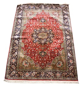 Silk Style Rug, 5 border Center Medallion, red center, 5.1 x 7.3ft