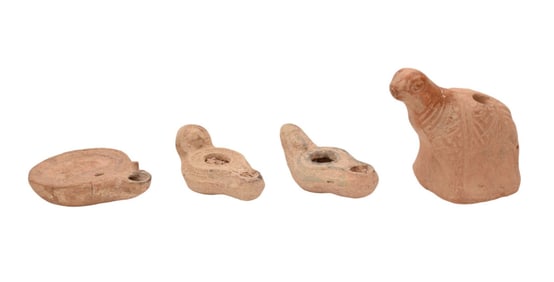 Four Ancient Terracotta Roman & Byzantine Period Oil Lamps - Collection of four pottery oil lamps.