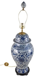 Chinese Style Oversize Blue Ginger Jar Lamp, 20th Century, 40 inches tall