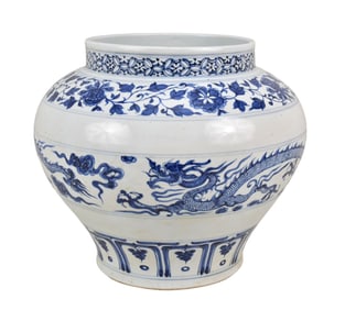 Chinese Blue & White Porcelain Jardinière Dragon Motif - A large porcelain jardinière or jar with